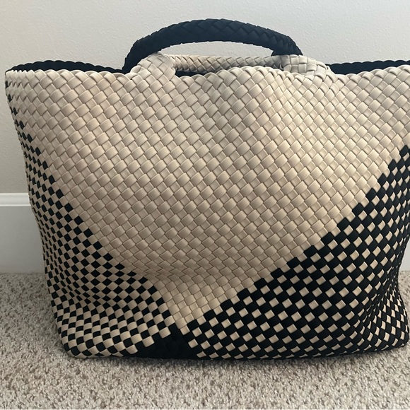 Naghedi st. Barths large tote geo Indio with matching zipper pouch - Picture 2 of 11